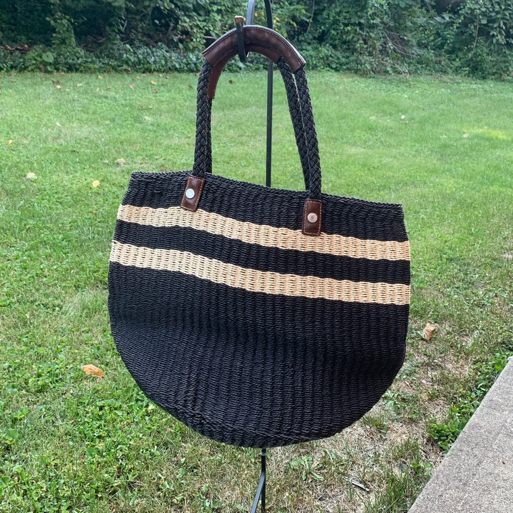 GAP StrawTote - Picture 4 of 7
